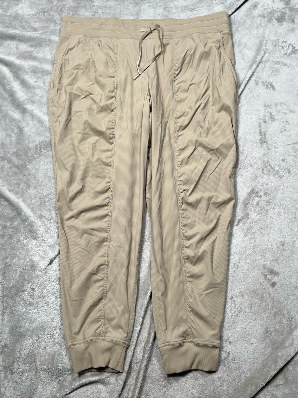 Lululemon Dance Studio Mid-Rise Lined Jogger Pants Womens 18 Ivory LW5ENPS